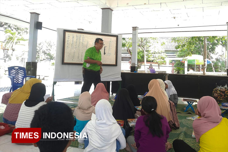 Dosen UPN Veteran Buka Les Matematika Gratis di Gresik, Muridnya Juara Olimpiade Provinsi