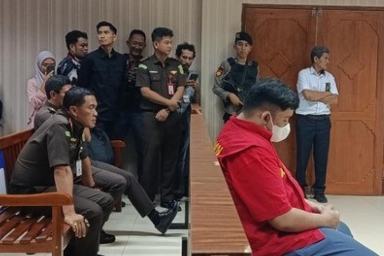 Penjara Seumur Hidup dan PTDH untuk Eks Kasatresnarkoba Barelang yang Selewengkan 1 Kg Sabu
