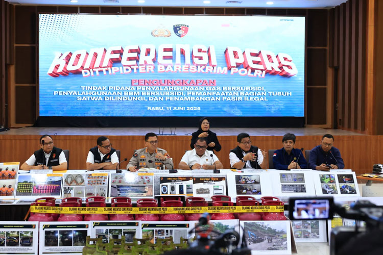 Polri Ungkap 5 Kasus Besar Penyalahgunaan Gas dan BBM Subsidi di Berbagai Daerah
