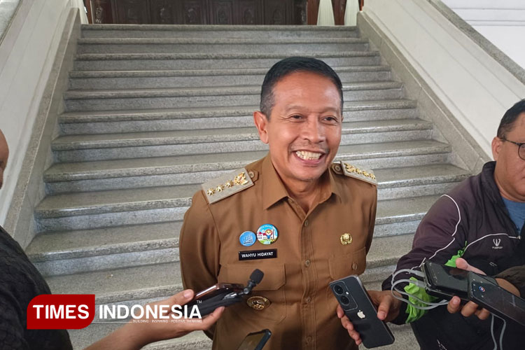 Penelusuran Isu Poligami Kepala DLH Kota Malang, Wali Kota Wahyu Bentuk Tim Internal Segera Putuskan Sanksi
