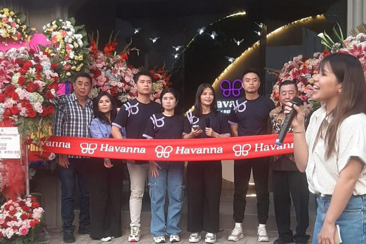 Momen Havanna Family Reflexology membuka cabang baru ke-7 di Ruko Bolsena B01-B03, Gading Serpong, Kabupaten Tangerang pada Kamis, (12/6/2025). (FOTO: dok pribadi)