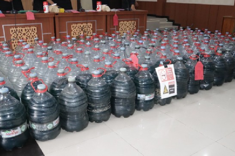 Polisi Tangkap 2 Pelaku Penyalahgunaan BBM Subsidi di Cilacap