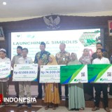 Bupati Bondowoso Serahkan BPJS Ketenagakerjaan untuk 8.445 Buruh Tani Tembakau