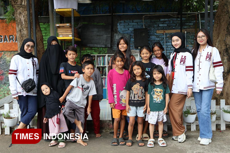 Cahaya dari Gang Satoe, Rumah Belajar yang Menantang Akar Kekerasan Lewat Pendidikan