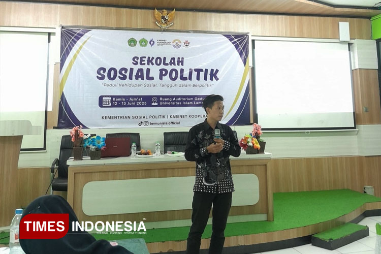 BEM Unisla Gelar Sekolah Sosial Politik, Dorong Mahasiswa Peduli Sosial dan Tangguh Berpolitik