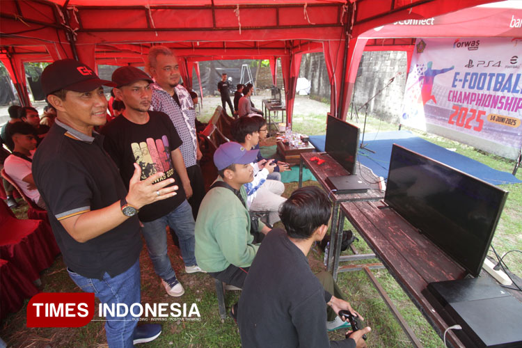 Lomba E-Football Championship 2025 yang digelar Forum Wartawan Sidoarjo (Forwas). (FOTO: Rudi/TIMES Indnesia)