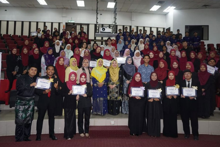 Unisma-b.jpg