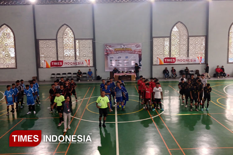 Turnamen Futsal 1 Dekade TIMES Indonesia Dimulai, 15 Tim Adu Skill Memburu Prestasi