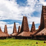 Makna Budaya dan Spiritual di Balik Rumah Adat Sumba