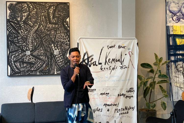 Refleksi Satu Dekade Berkarya, WA Santoso Hadirkan Pameran Tunggal di Kotask Kaffe Malang