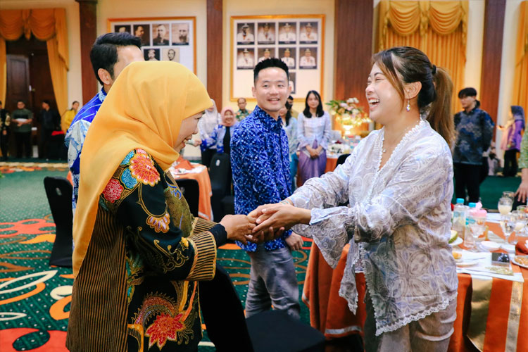 menerima-kunjungan-delegasi-mahasiswa-2.jpg