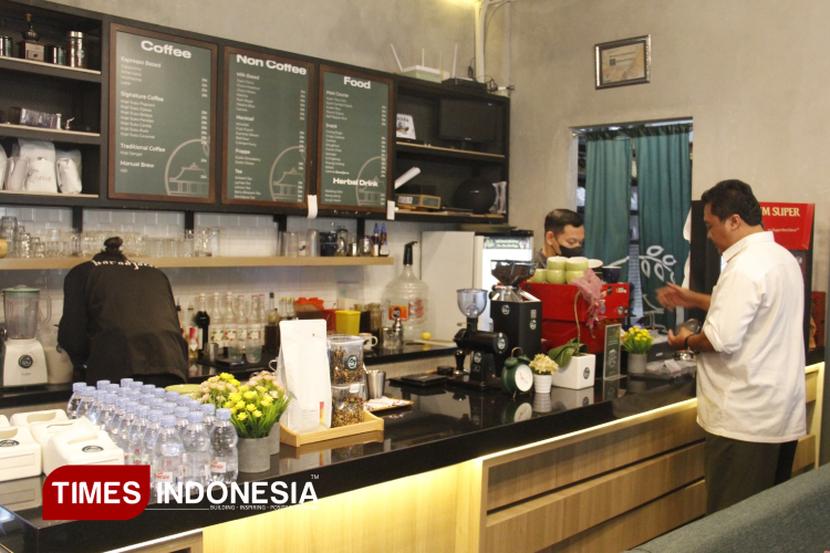 Baradjawa-Cafe-r.jpg