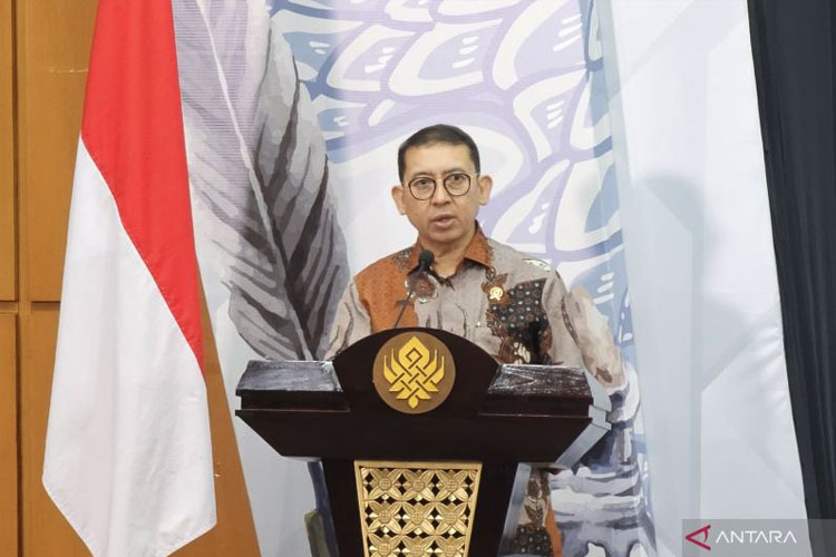 Menbud Fadli Zon Buka Suara Soal Pernyataan Tragedi Mei 1998