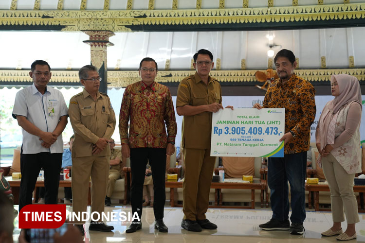 Usai Kebakaran, 989 Karyawan PT MTG Sleman Kena PHK dan Terima JHT Rp3,9 Miliar