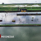 Banjir di Porong Lumpuhkan Jalur  Sidoarjo Malang