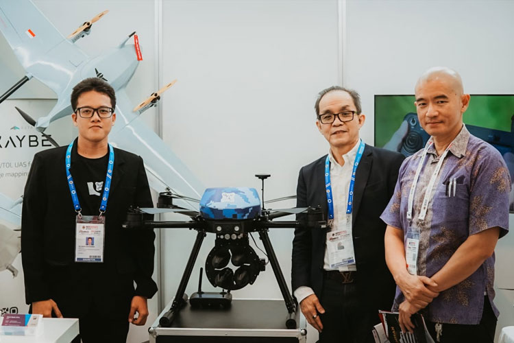 Drone tempur asal Bantul dipamerkan dalam Indo Defence 2025 Expo & Forum, pameran pertahanan terbesar di Asia Tenggara, yang digelar pada 11–14 Juni 2025 di JIExpo Kemayoran, Jakarta. (Foto istimewa)