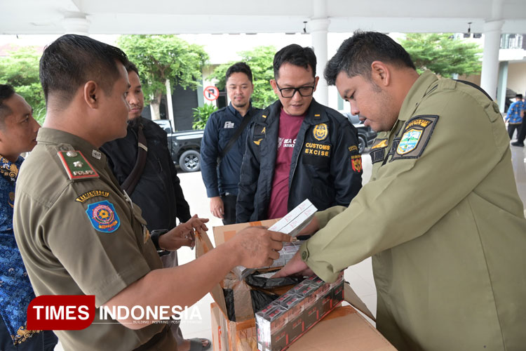 Satpol PP Kota Banjar dan Bea Cukai Tasikmalaya Amankan Puluhan Ribu Rokok Ilegal