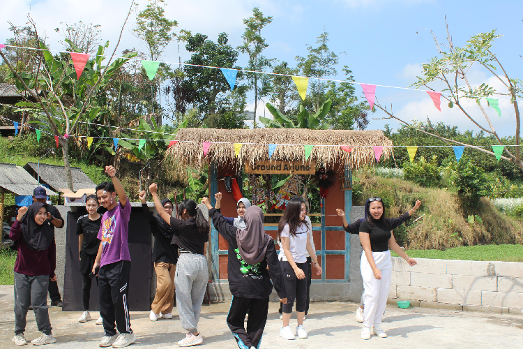 DOLANSEK 2025 Satukan Komunitas Mahasiswa se-Malang Raya di Taman Dolan Batu