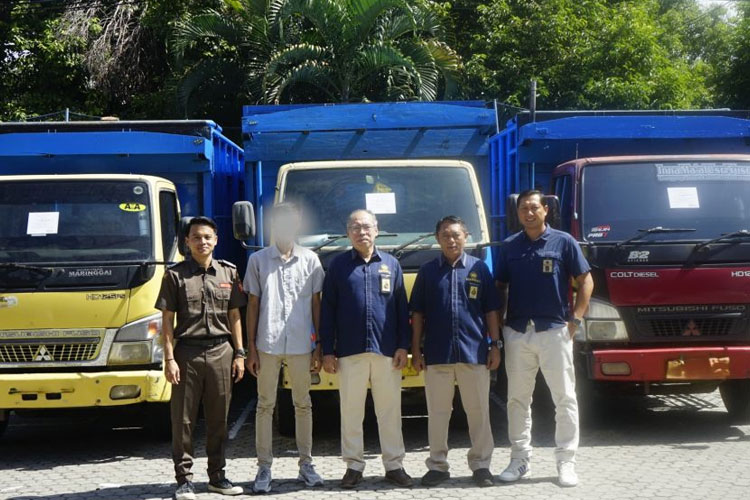 Pengalihan penguasaan kendaraan dari wajib pajak kepada Juru Sita Pajak Negara (JSPN) Kantor Pelayanan Pajak (KPP) Pratama Banyuwangi.