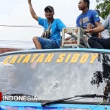 Tolak Aturan Pembatasan Tonase, Ratusan Sopir Truk Kepung DPRD Ponorogo