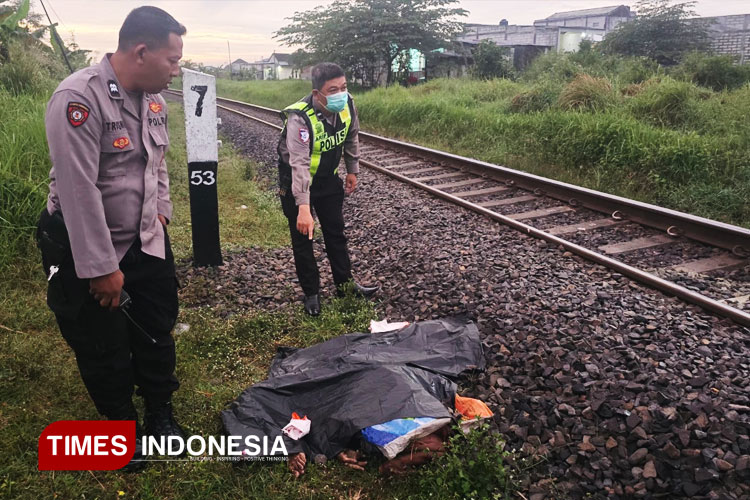 Pria Tanpa Identitas Ditemukan Tewas di Tengah Rel Kereta Kota Malang