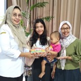 Tekan Angka Stunting, Alfamart Bagikan Telur Gratis Selama 6 Bulan