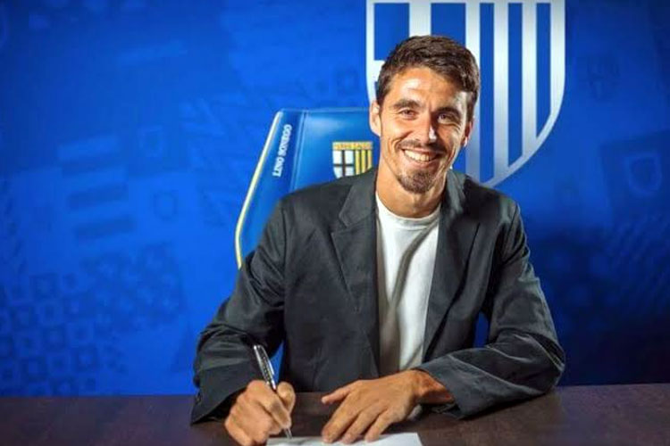 Pelatih Termuda dalam Sejarah Liga Italia, Carlos Cuesta Resmi Tangani Parma