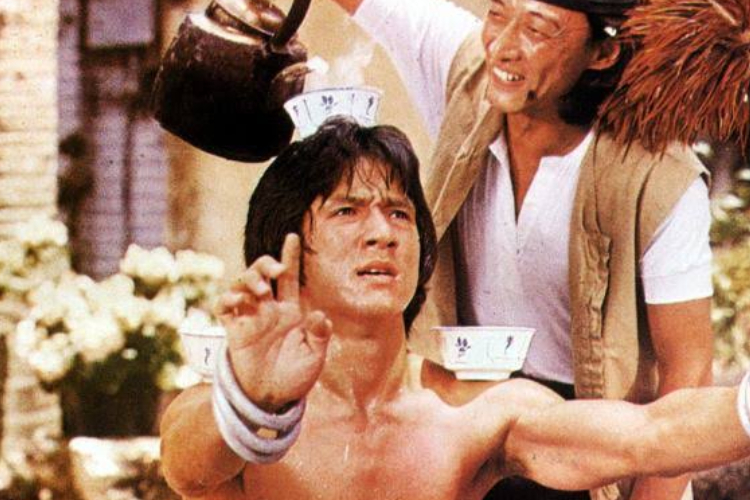 Film ikonik Drunken Master oleh Jackie Chan yang dibuft pada tahun 1978 akan di remake dengan AI.
