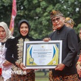 Serahkan PPID Award 2025, Wali Kota Mojokerto: Wujudkan Budaya Kerja yang Transparan dan Akuntabel