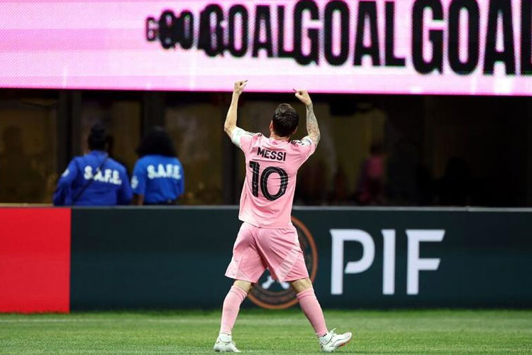 Tendangan Bebas Messi Bawa Inter Miami Taklukkan Porto, Cetak Sejarah di Piala Dunia Antarklub
