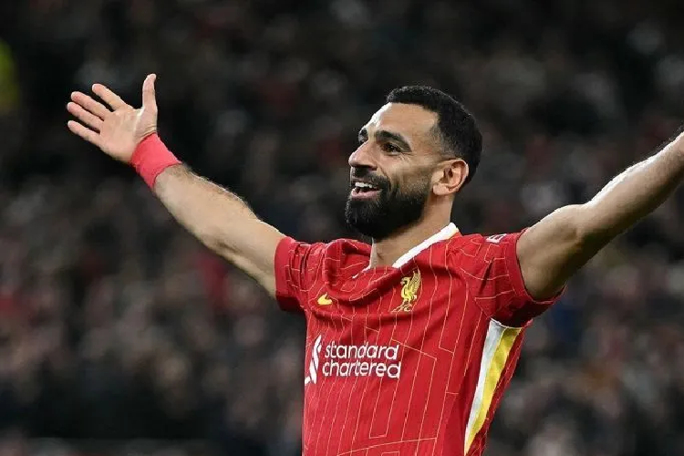 Striker Liverpool Mohamed Salah, masuk dalam daftar nominasi Penghargaan Pemain Terbaik versi Asosiasi Pesepak Bola Profesional Inggris.