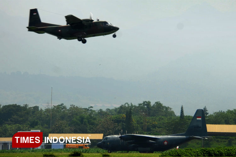 Pesawat-3.jpg