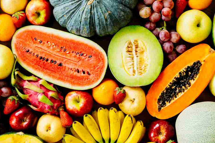 Beberapa pilihan buah dengan kadar asam rendah baik untuk pasien asam lambung. (Foto: Freepik)