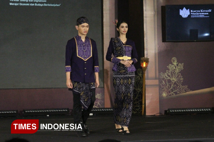 Parade-Kreasi-Wastra-Mataraman-Berkelanjutan-KKM-2025-c.jpg
