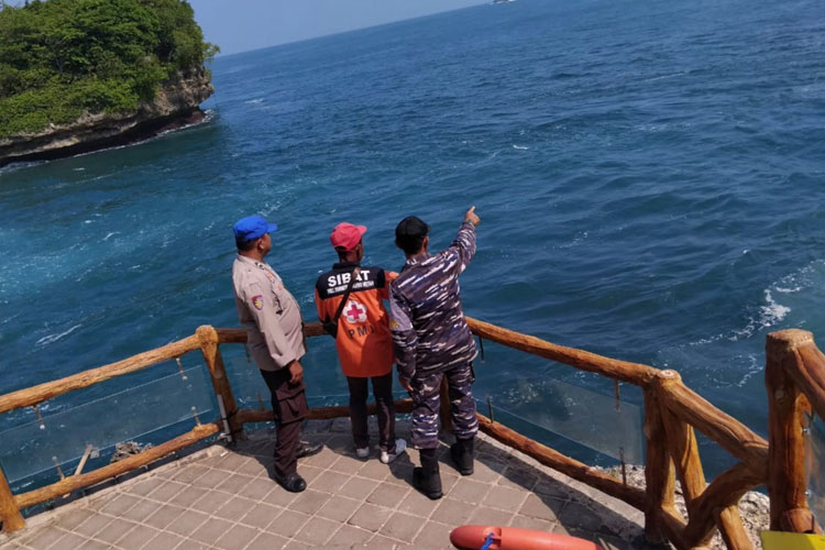 Mahasiswa Terseret Arus di Pantai Ungapan Malang Masih dalam Pencarian