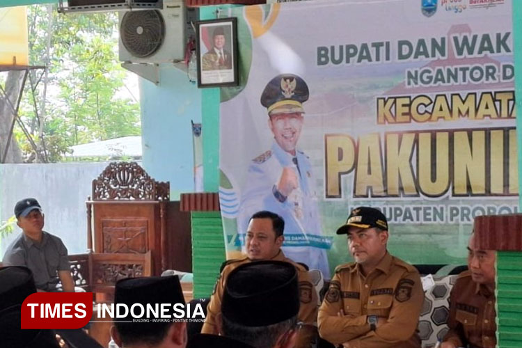 Ngantor di Pakuniran, Bupati Probolinggo Janji Gas Pol Benahi Infrastruktur