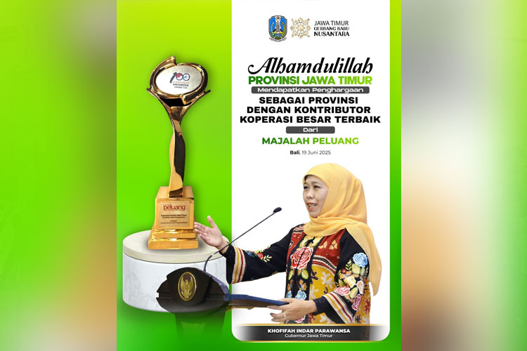 Pemprov Jatim Raih Penghargaan Kontributor Koperasi Besar Terbaik