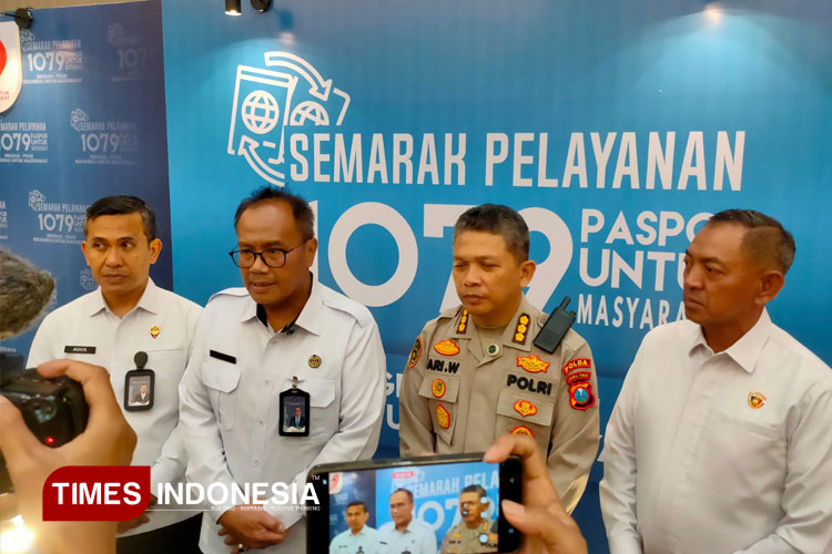 doorstop-bersama-awak-media.jpg