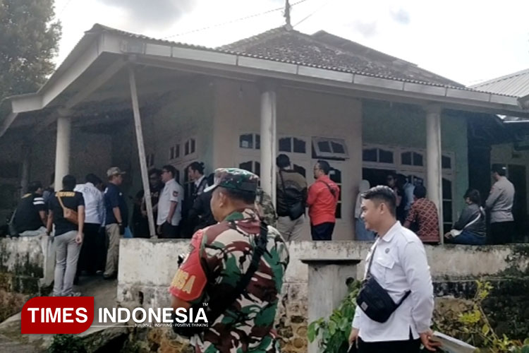 BNNP Jatim Lakukan Penggeledahan Lanjutan Rumah Tersangka Pengedar Ganja 6,3 Kg di Dau Kabupaten Malang