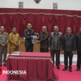 DPRD Sumba Timur Laporkan Hasil Penilaian Pansus ke Pemkab