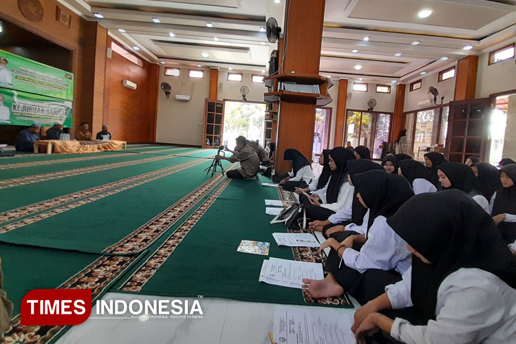 Jadi Percontohan, Santri Ponpes Al-Khoiriyah Probolinggo Bersiap Hadapi Dunia Kerja