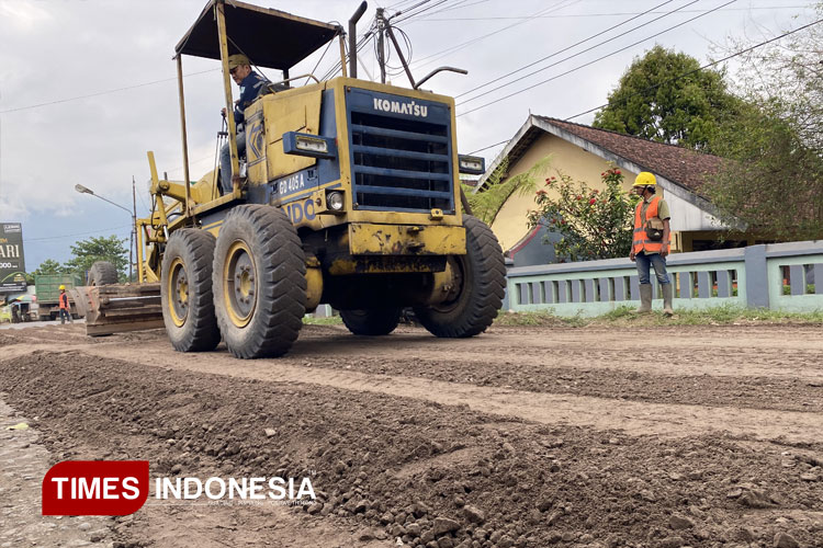 Perbaikan Jalan Krucil–Tambelang Probolinggo Dimulai, Target Rampung Agustus
