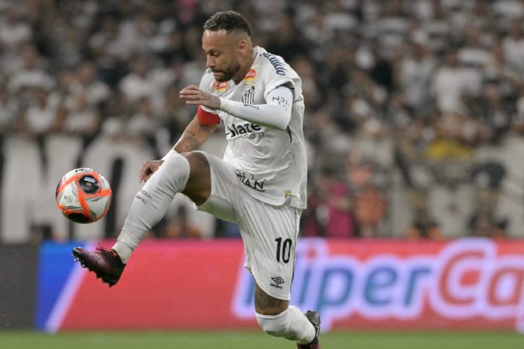 Neymar Perpanjang Kontrak dengan Santos hingga Akhir Tahun