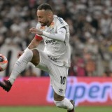 Neymar Perpanjang Kontrak dengan Santos hingga Akhir Tahun