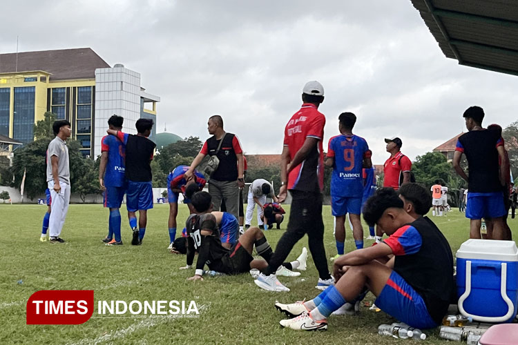 Sepak-Bola-Putra-Kota-Malang-Gugur-3.jpg