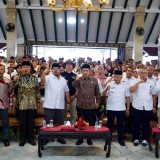 SK Badan Hukum 390 Koperasi Desa dan Kelurahan Merah Putih Diserahkan Wamenkop RI