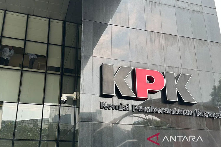 KPK Periksa Sembilan Saksi Terkait Kasus Dugaan Korupsi Proyek Pengerukan Alur Pelayaran di Empat Pelabuhan