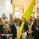 Menyaksikan Langsung Kirab Bedol Pusoko, Ritual Jelang Malam 1 Suro di Ponorogo