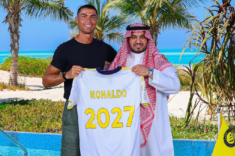 Cristiano Ronaldo akan bermain untuk Al Nassr hingga 2027. (Foto: AFP/Al Nassr)