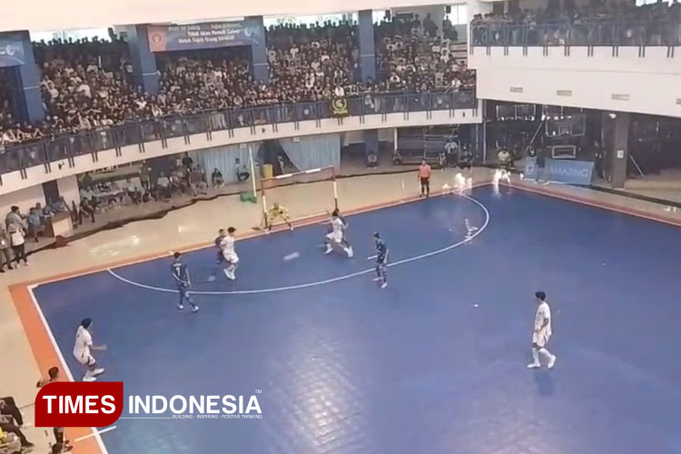 Final Futsal Kota Malang vs Surabaya Ricuh, Pertandingan Ditunda